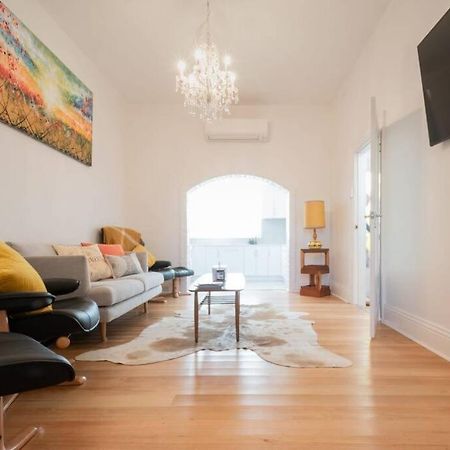 Historic Beauty In The Cbd! Parking And Wifi Apartman Launceston Kültér fotó