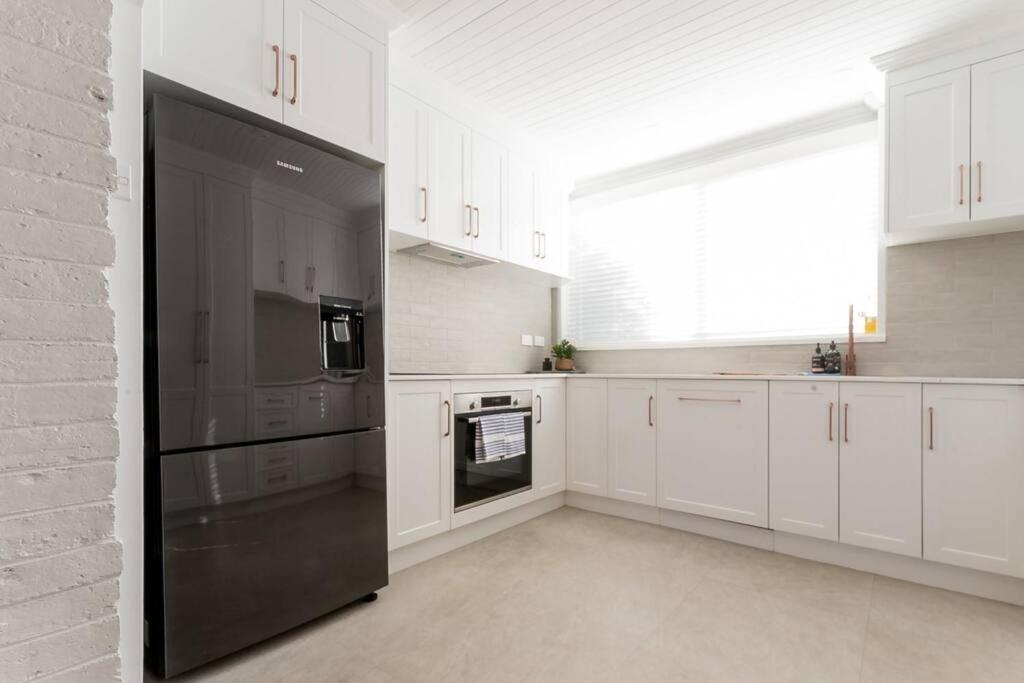 Historic Beauty In The Cbd! Parking And Wifi Apartman Launceston Kültér fotó