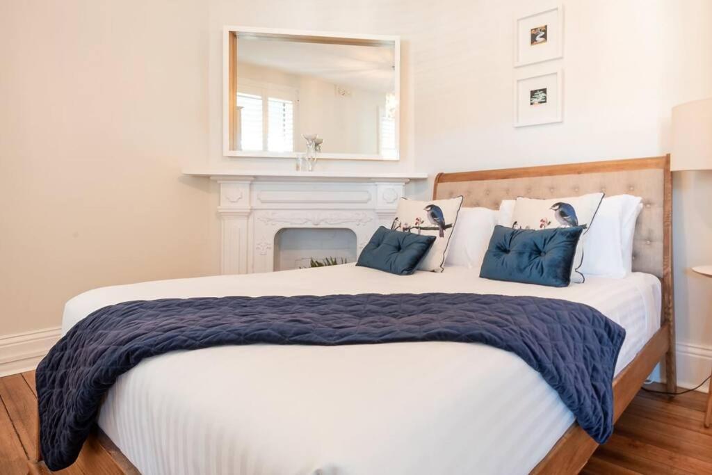Historic Beauty In The Cbd! Parking And Wifi Apartman Launceston Kültér fotó