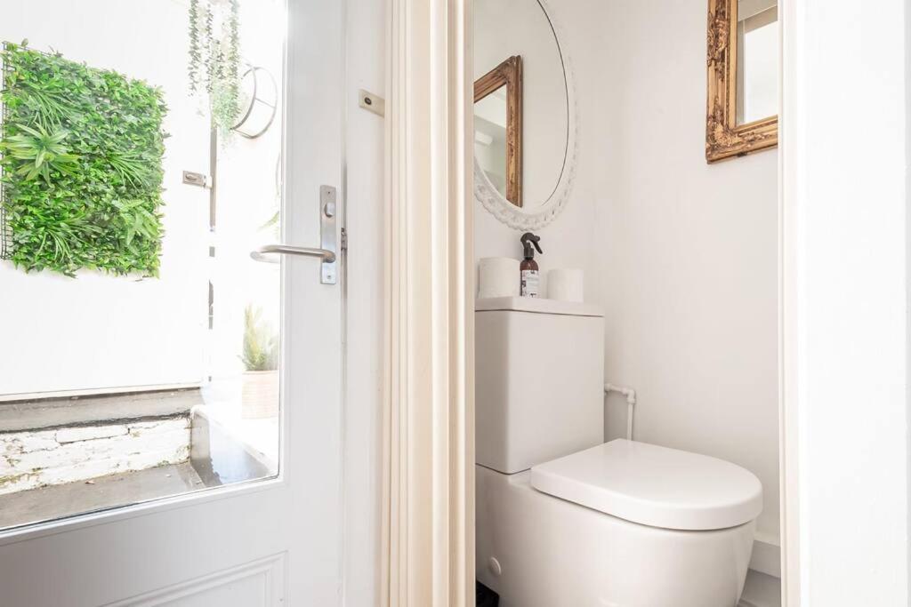 Historic Beauty In The Cbd! Parking And Wifi Apartman Launceston Kültér fotó